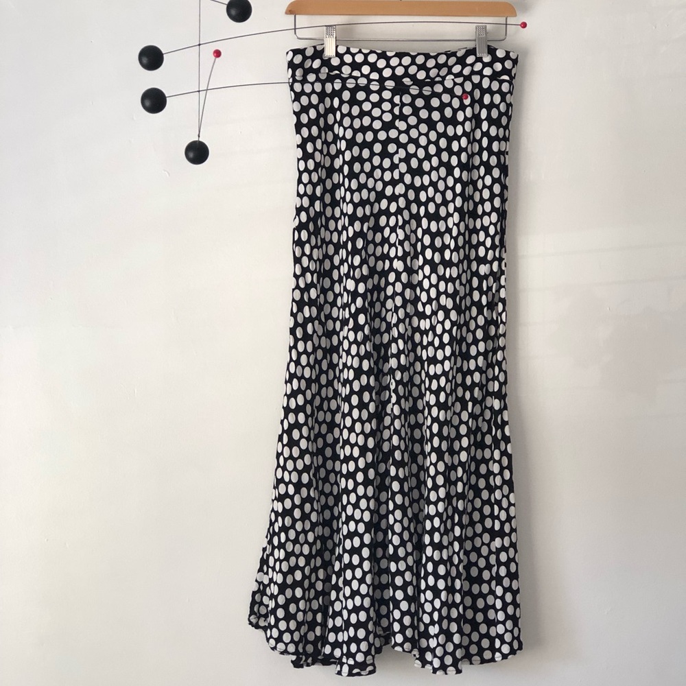 Midi Polka Dot skirt, update your Leopard …